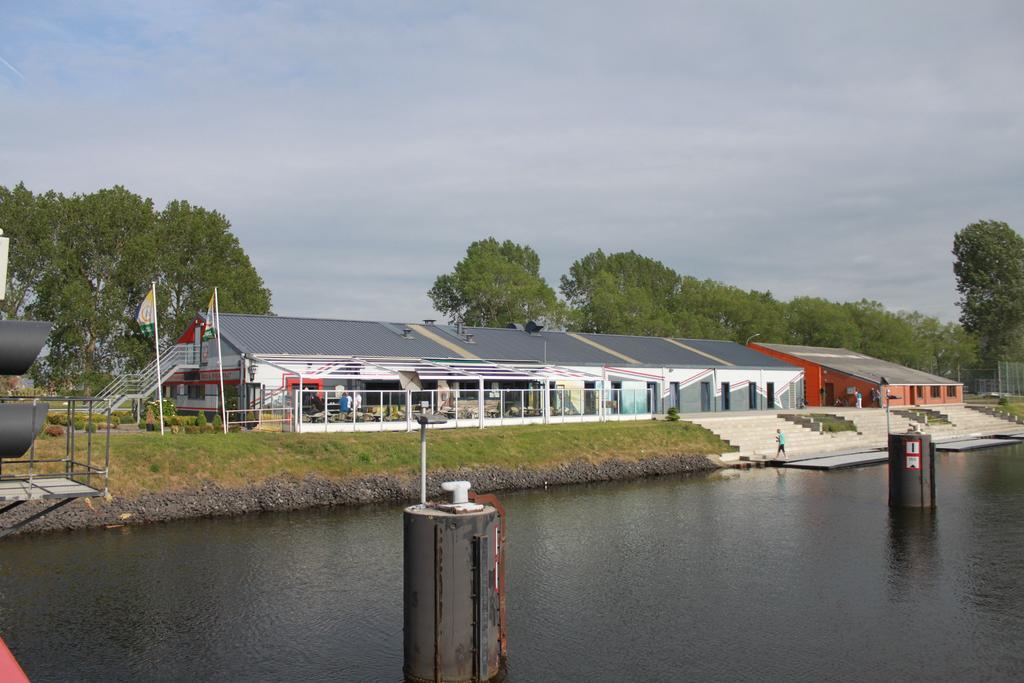 Herdersbrug Youth Hostel Bruges Exterior photo